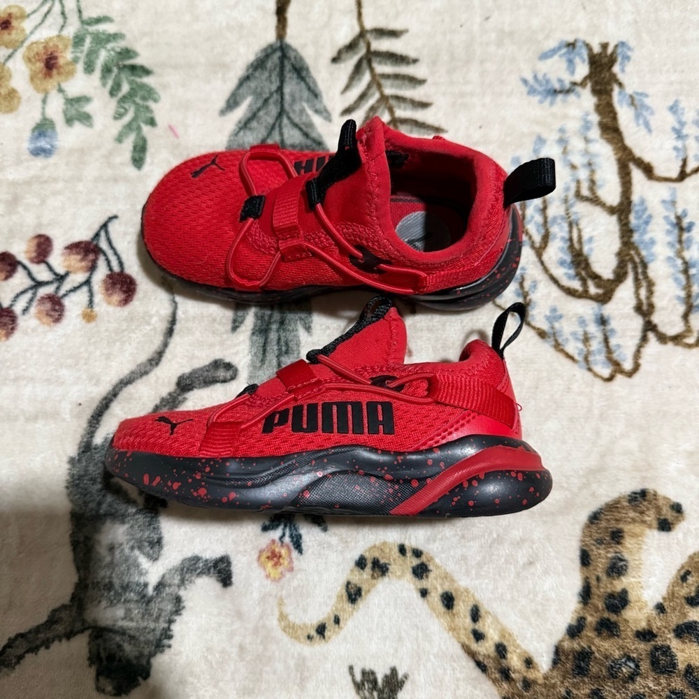PUMA Kids Red Sneakers size 7